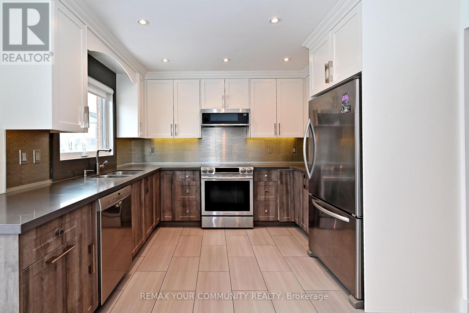 152 Vanguard Road W, Vaughan, Ontario  L4K 5G8 - Photo 16 - N12740310