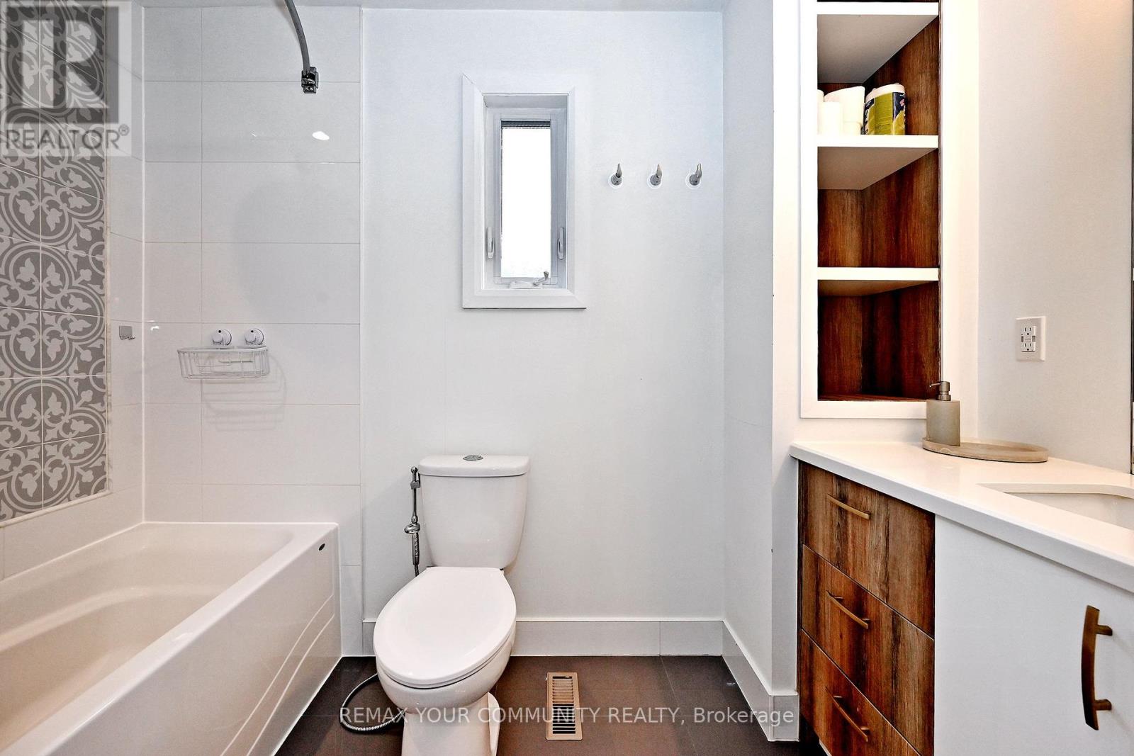 152 Vanguard Road W, Vaughan, Ontario  L4K 5G8 - Photo 42 - N12740310