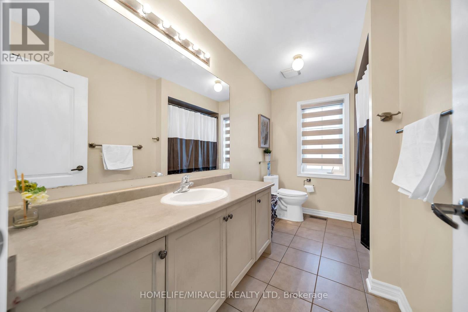 4 Templeton Court, Brampton, Ontario  L6P 3B2 - Photo 26 - W12741070