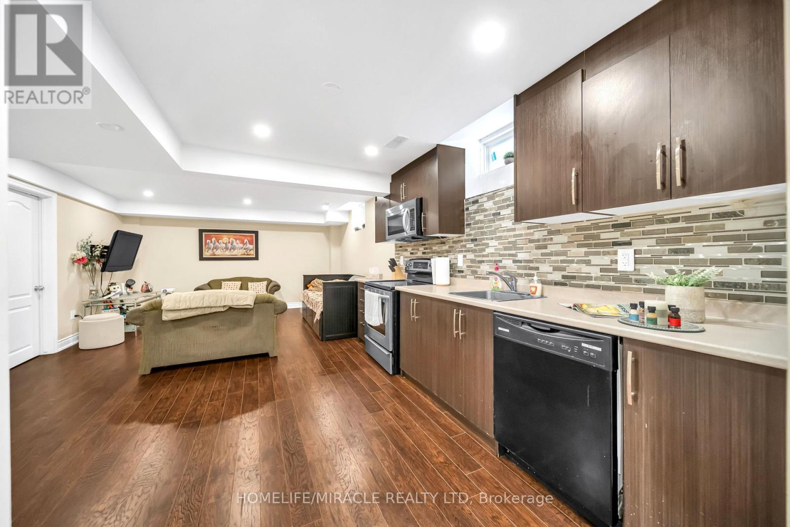 4 Templeton Court, Brampton, Ontario  L6P 3B2 - Photo 39 - W12741070