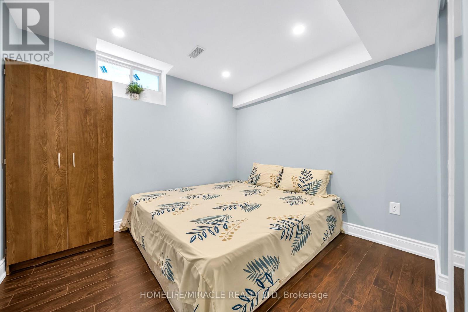 4 Templeton Court, Brampton, Ontario  L6P 3B2 - Photo 44 - W12741070