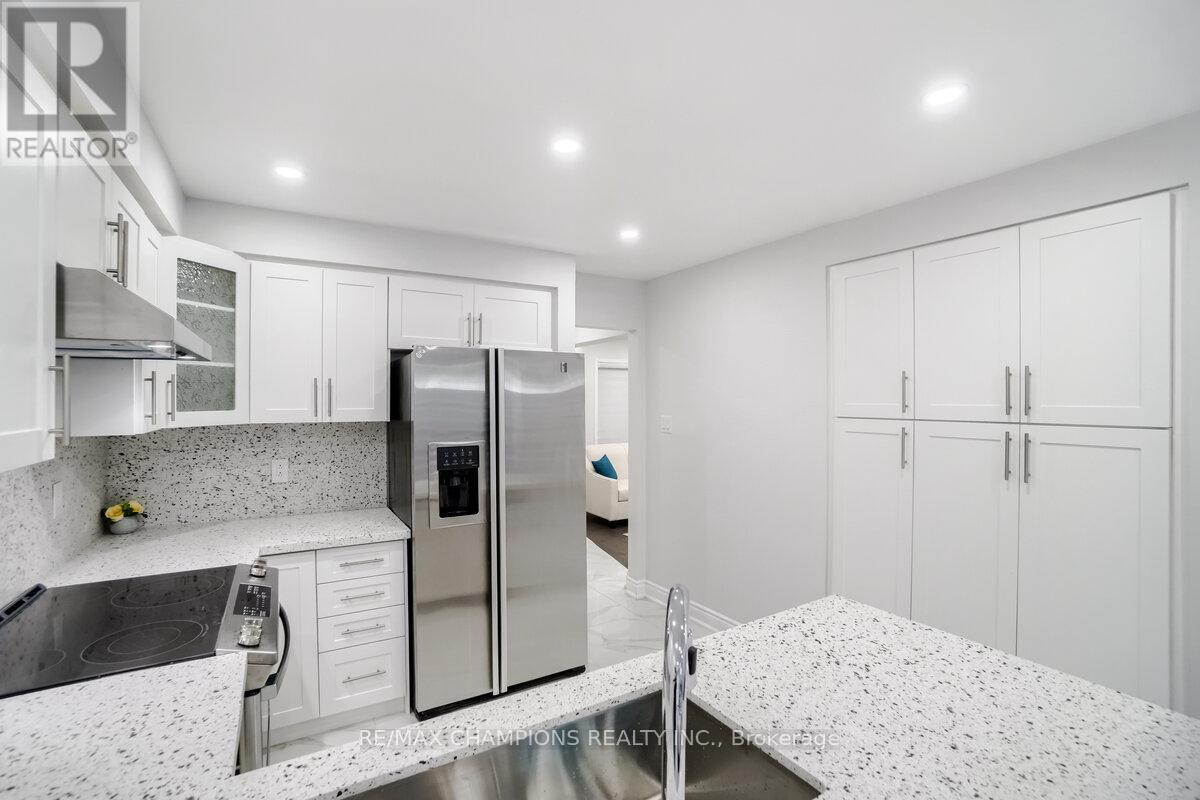 79 Larkspur Road, Brampton, Ontario  L6R 1X2 - Photo 12 - W12741078