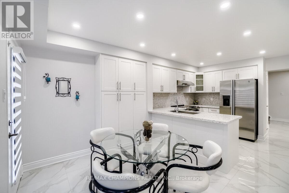 79 Larkspur Road, Brampton, Ontario  L6R 1X2 - Photo 17 - W12741078