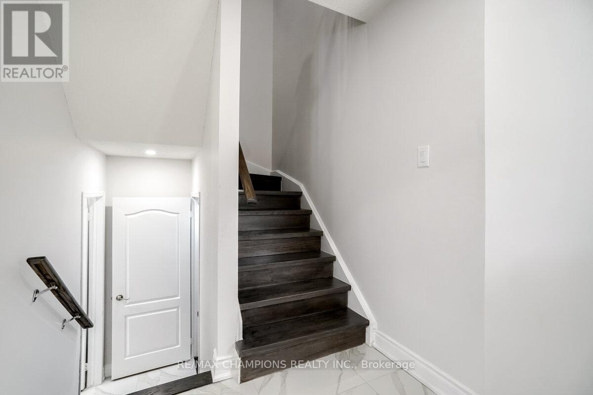 79 Larkspur Road, Brampton, Ontario  L6R 1X2 - Photo 22 - W12741078