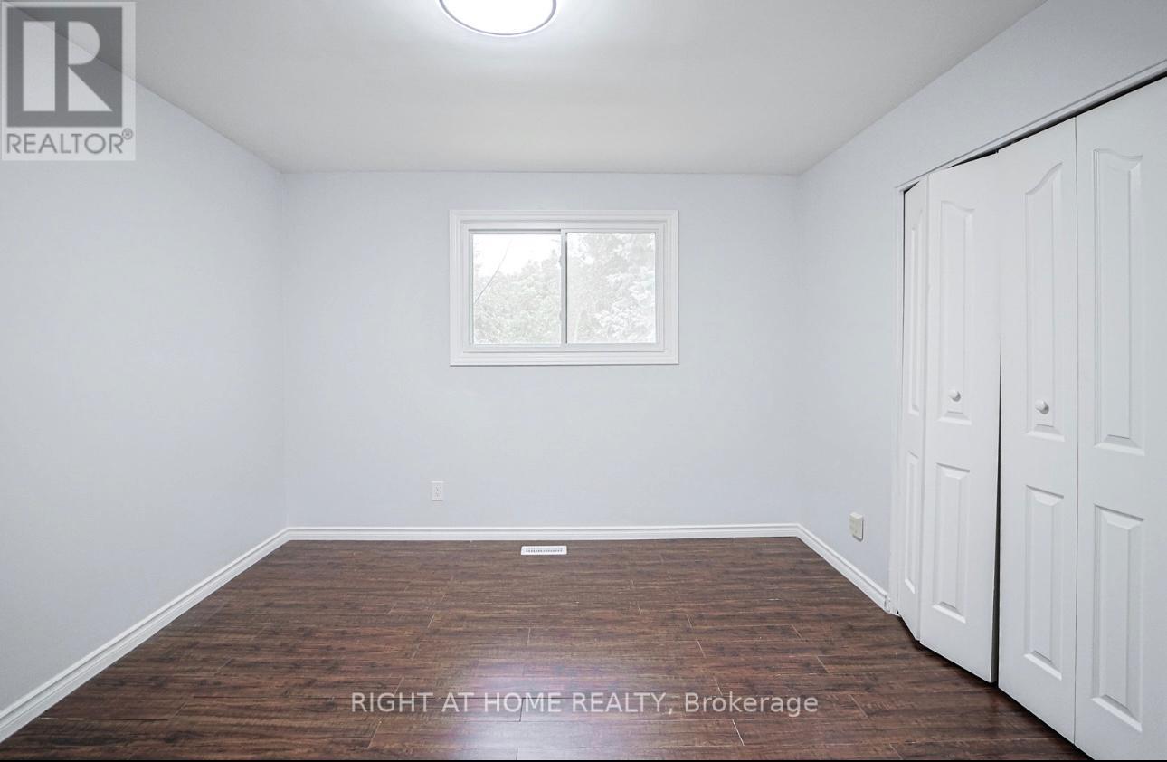 #upper Unit - 215a Paris Rd. Road, Brantford, Ontario  N3R 1J2 - Photo 13 - X12741080