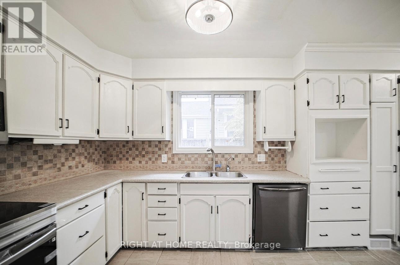 #upper Unit - 215a Paris Rd. Road, Brantford, Ontario  N3R 1J2 - Photo 7 - X12741080