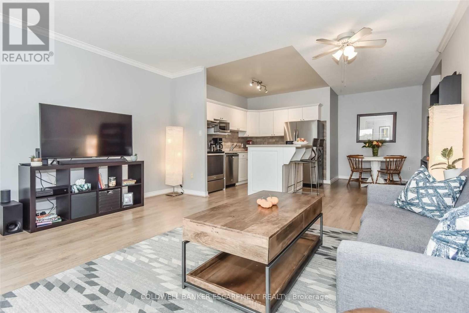 608 - 60 Wyndham Street S, Guelph, Ontario  N1E 7H7 - Photo 5 - X12737804