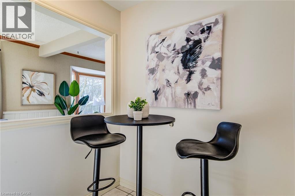 8 Laurelwood Court, Guelph, Ontario  N1G 4E8 - Photo 10 - 40801707