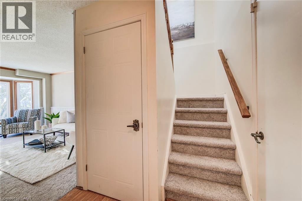 8 Laurelwood Court, Guelph, Ontario  N1G 4E8 - Photo 19 - 40801707