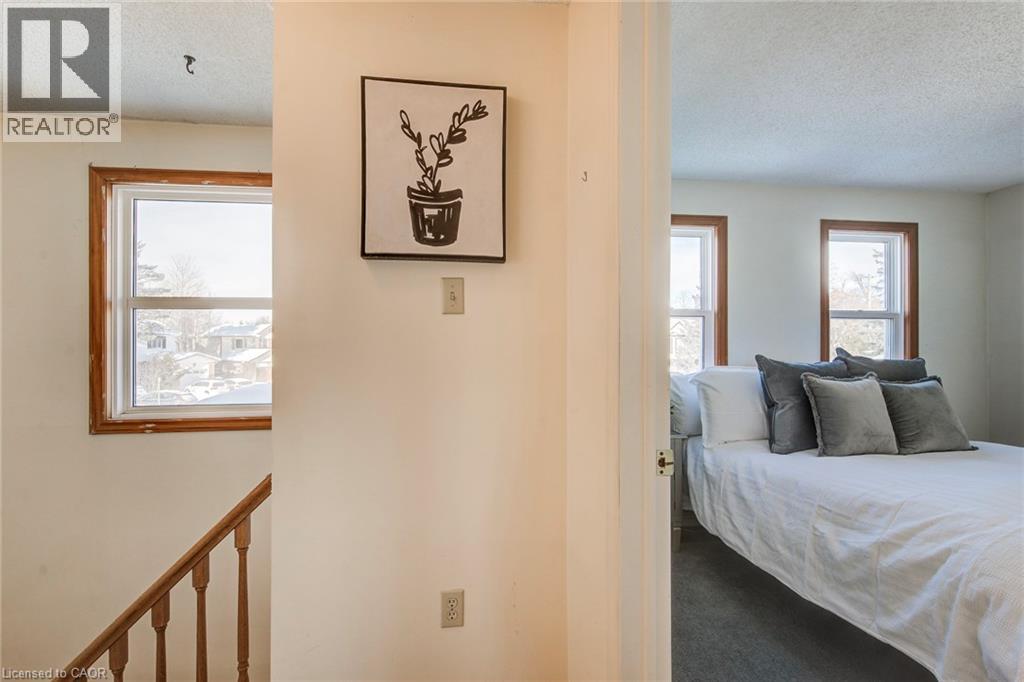 8 Laurelwood Court, Guelph, Ontario  N1G 4E8 - Photo 21 - 40801707