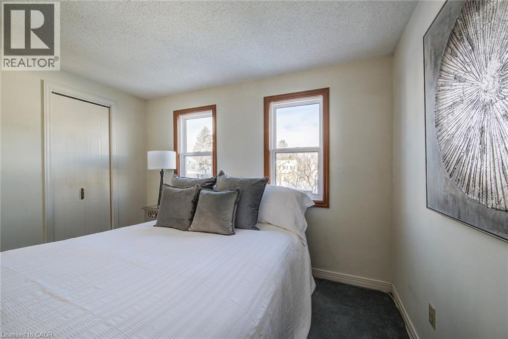 8 Laurelwood Court, Guelph, Ontario  N1G 4E8 - Photo 23 - 40801707