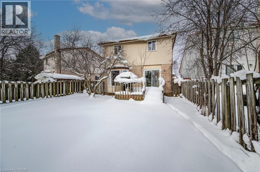 8 Laurelwood Court, Guelph, Ontario  N1G 4E8 - Photo 44 - 40801707