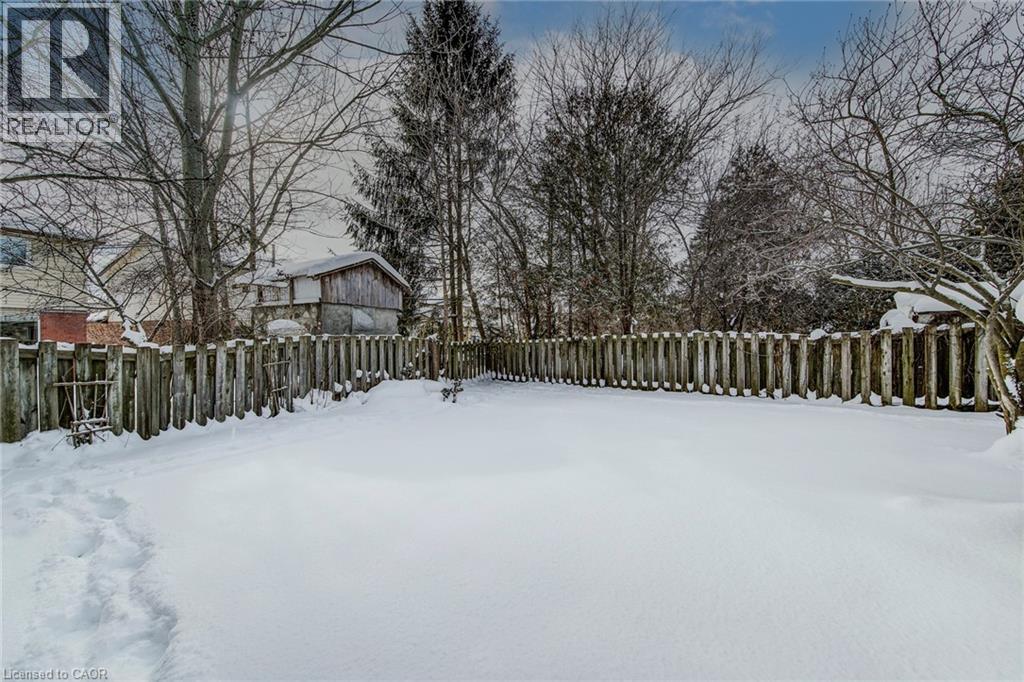 8 Laurelwood Court, Guelph, Ontario  N1G 4E8 - Photo 45 - 40801707