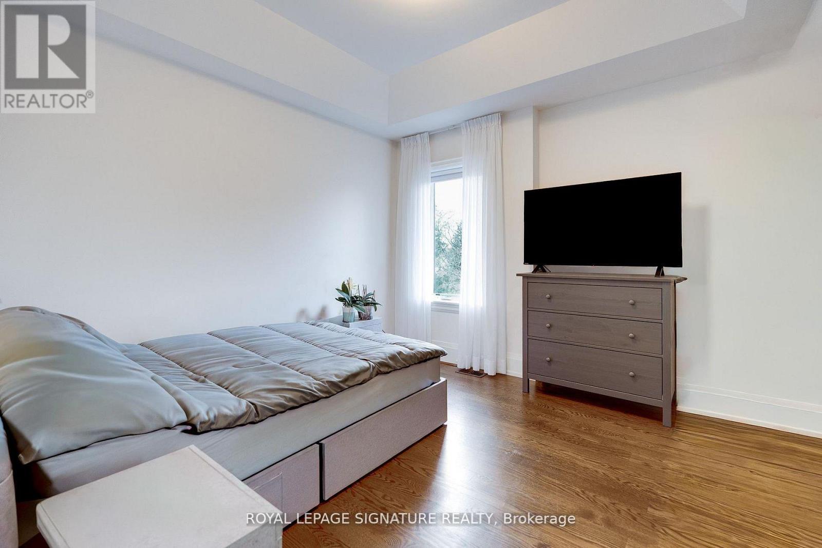 119b Hillside Avenue, Toronto, Ontario  M8V 1T3 - Photo 30 - W12740934