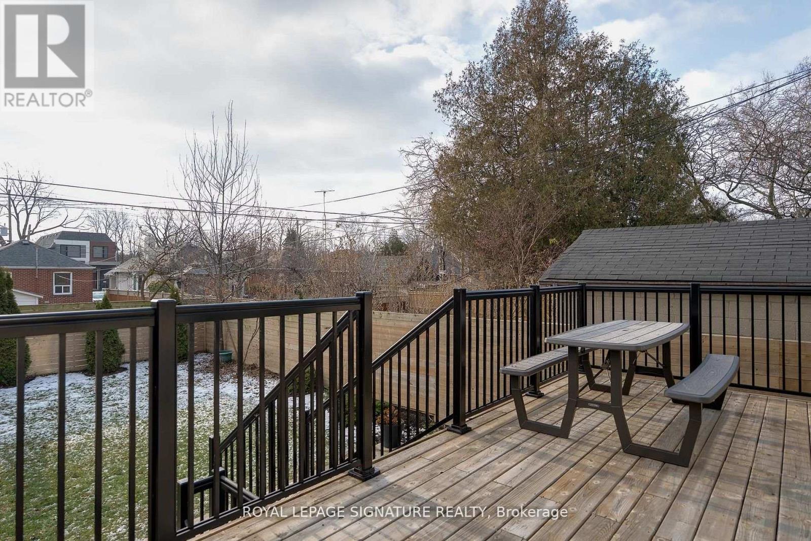 119b Hillside Avenue, Toronto, Ontario  M8V 1T3 - Photo 38 - W12740934