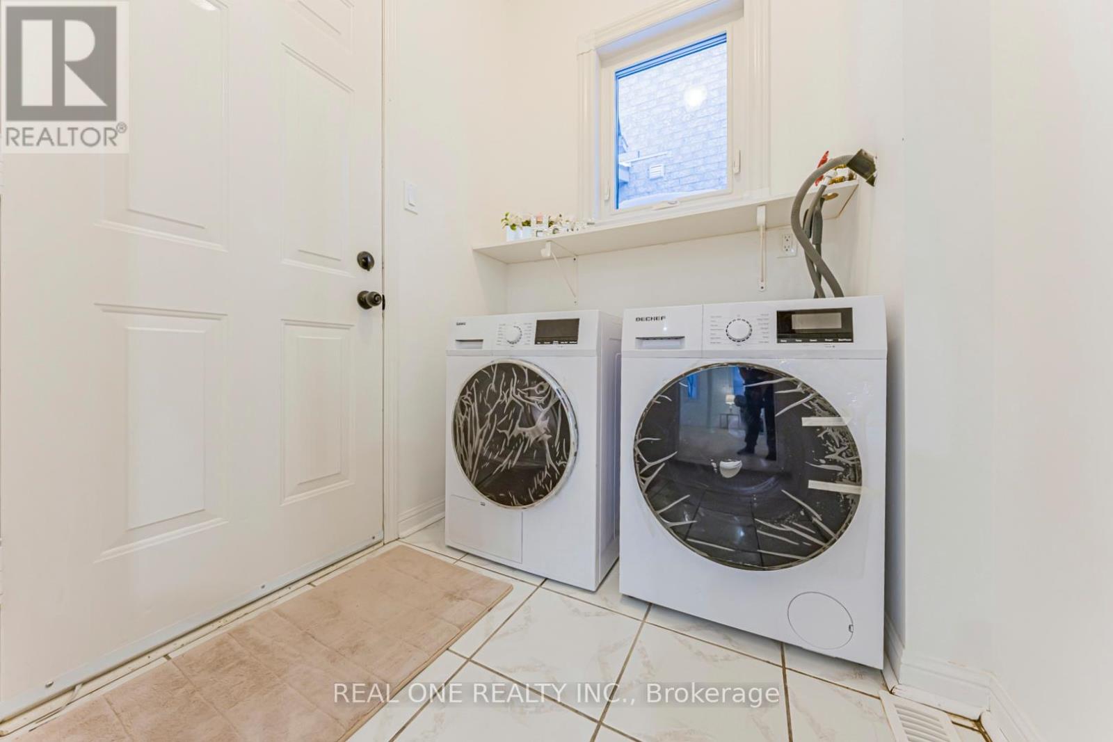 33 Formosa Drive, Richmond Hill, Ontario  L4S 1S6 - Photo 24 - N12741102