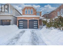 33 FORMOSA DRIVE, Richmond Hill, Ontario