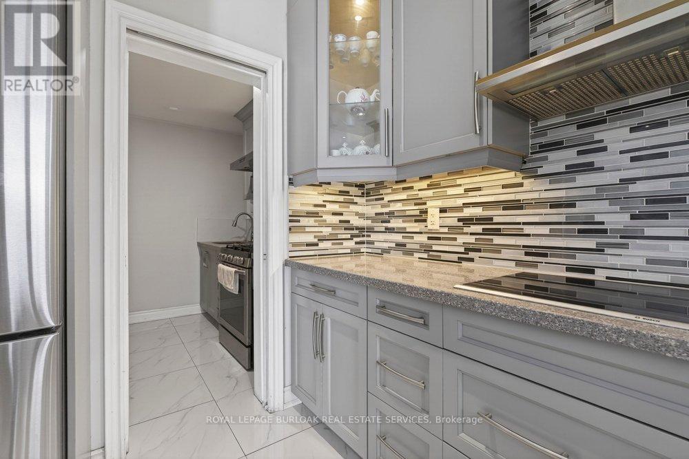 5463 Blue Spruce Avenue, Burlington, Ontario  L7L 7C5 - Photo 13 - W12741110