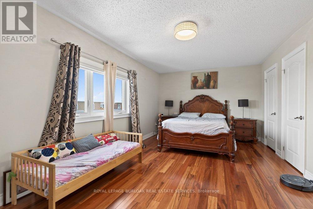 5463 Blue Spruce Avenue, Burlington, Ontario  L7L 7C5 - Photo 26 - W12741110