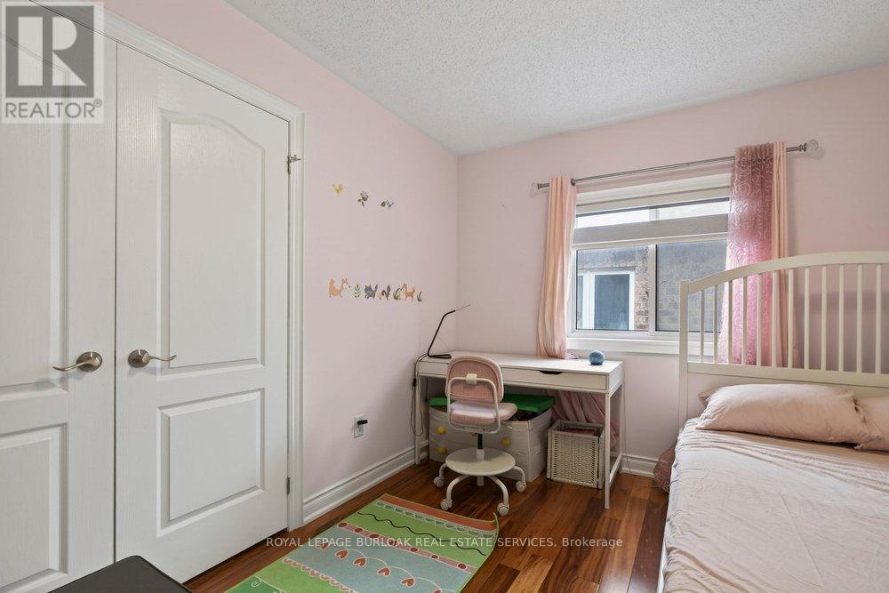 5463 Blue Spruce Avenue, Burlington, Ontario  L7L 7C5 - Photo 28 - W12741110