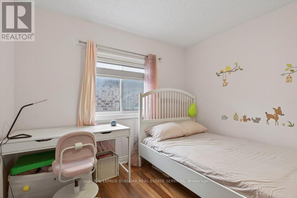 5463 Blue Spruce Avenue, Burlington, Ontario  L7L 7C5 - Photo 29 - W12741110