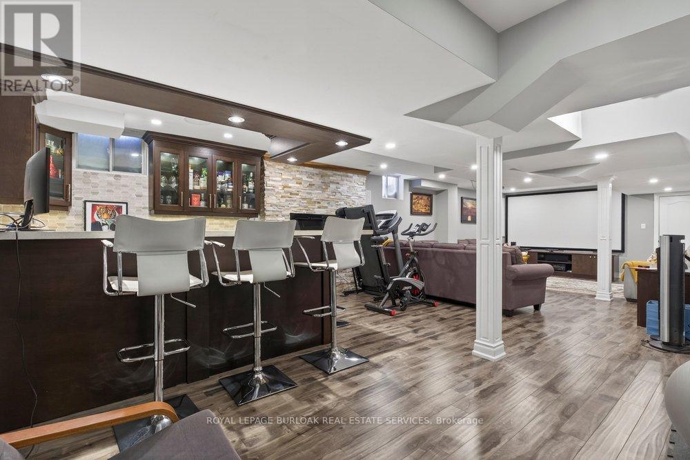 5463 Blue Spruce Avenue, Burlington, Ontario  L7L 7C5 - Photo 34 - W12741110