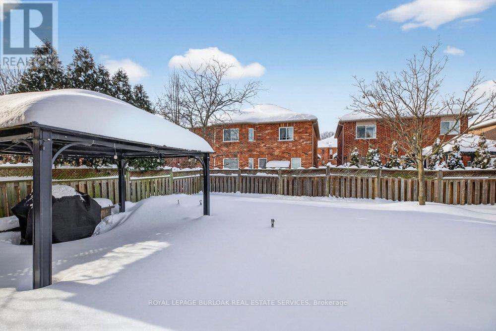 5463 Blue Spruce Avenue, Burlington, Ontario  L7L 7C5 - Photo 39 - W12741110