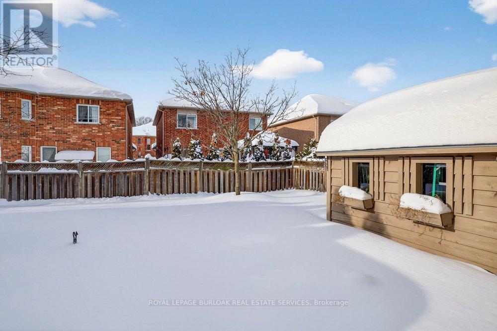 5463 Blue Spruce Avenue, Burlington, Ontario  L7L 7C5 - Photo 40 - W12741110