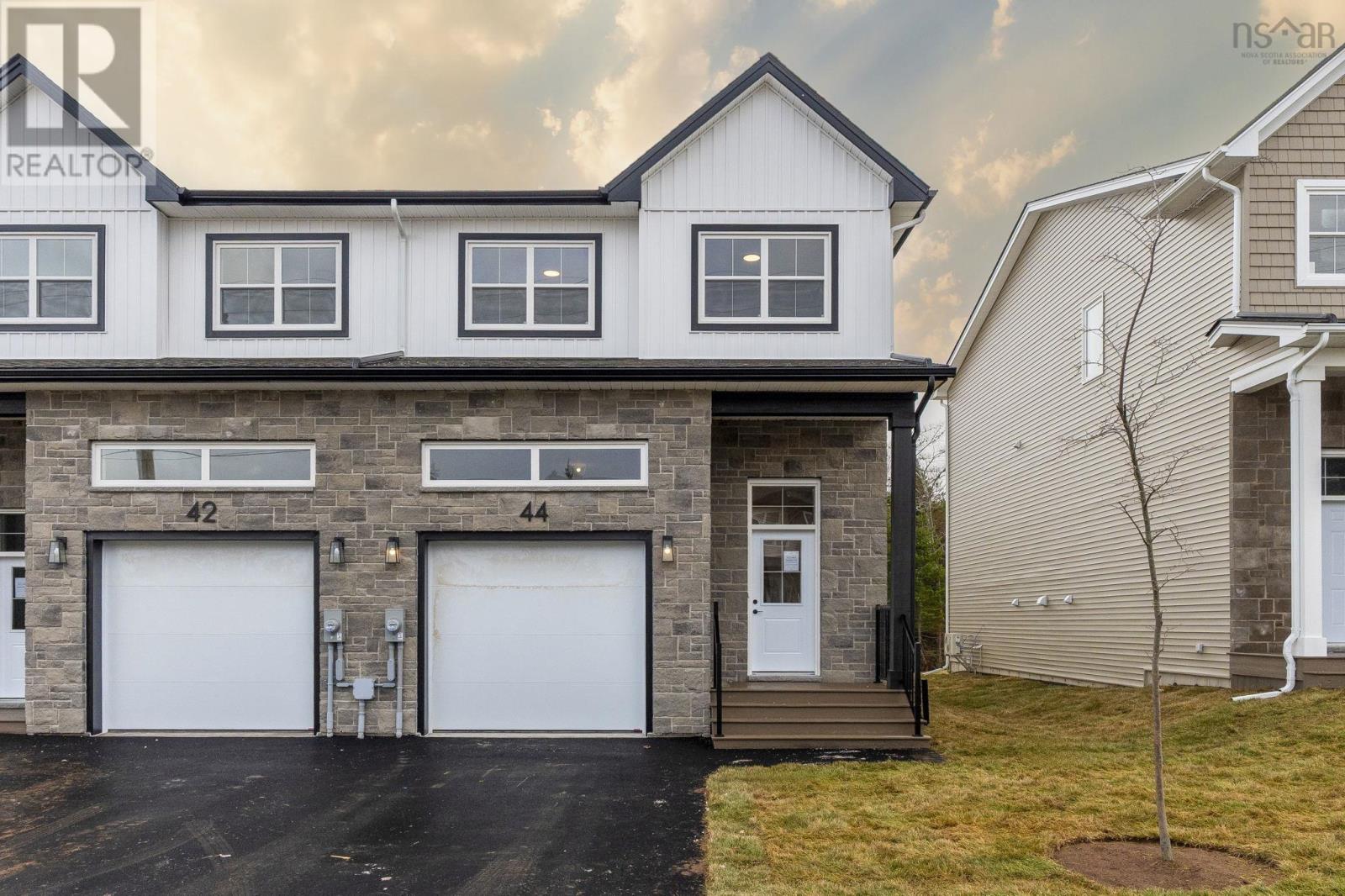 SMD-5B 44 Simona Drive, Dartmouth, Nova Scotia