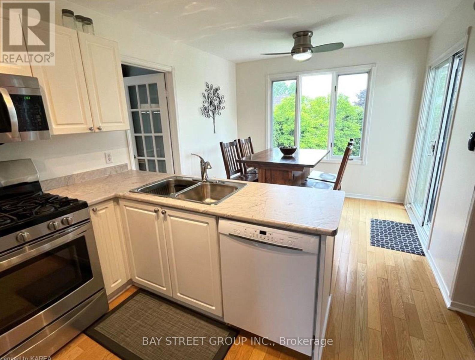 551 Sackville Crescent, Kingston, Ontario  K7M 8W3 - Photo 4 - X12741116