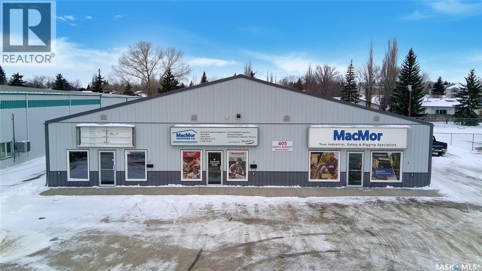 405 North Service ROAD W, Swift Current, Saskatchewan