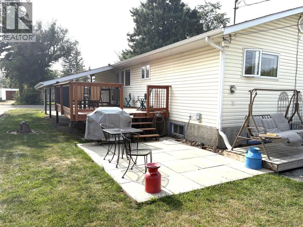 5007 46 Avenue, Forestburg, Alberta  T0B 1N0 - Photo 4 - A2254450