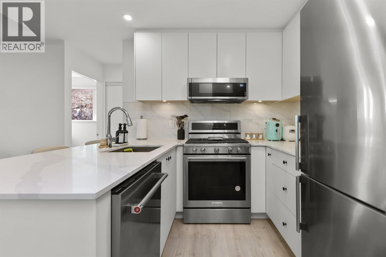 101 2688 Duke Street, Vancouver, British Columbia  V5R 4S9 - Photo 8 - R3084596