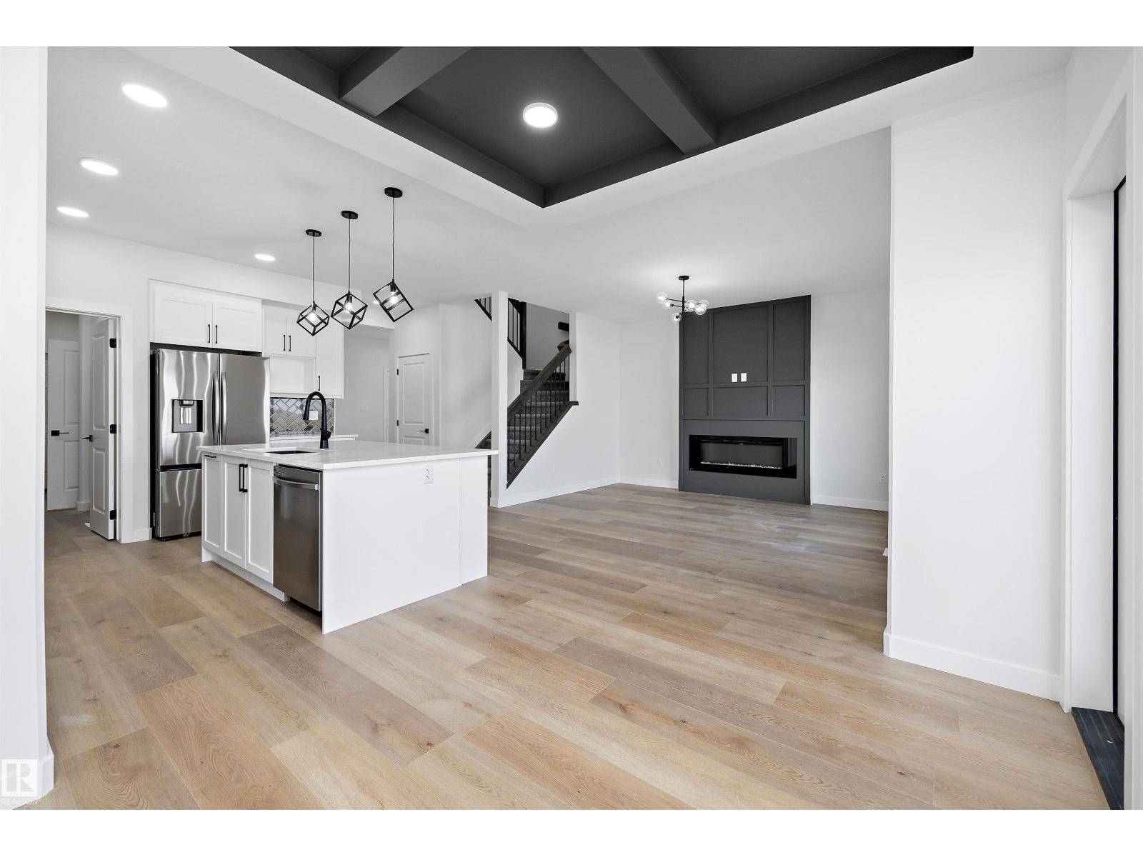 38 Cannes Cv, St. Albert, Alberta  T8T 2C6 - Photo 8 - E4471546