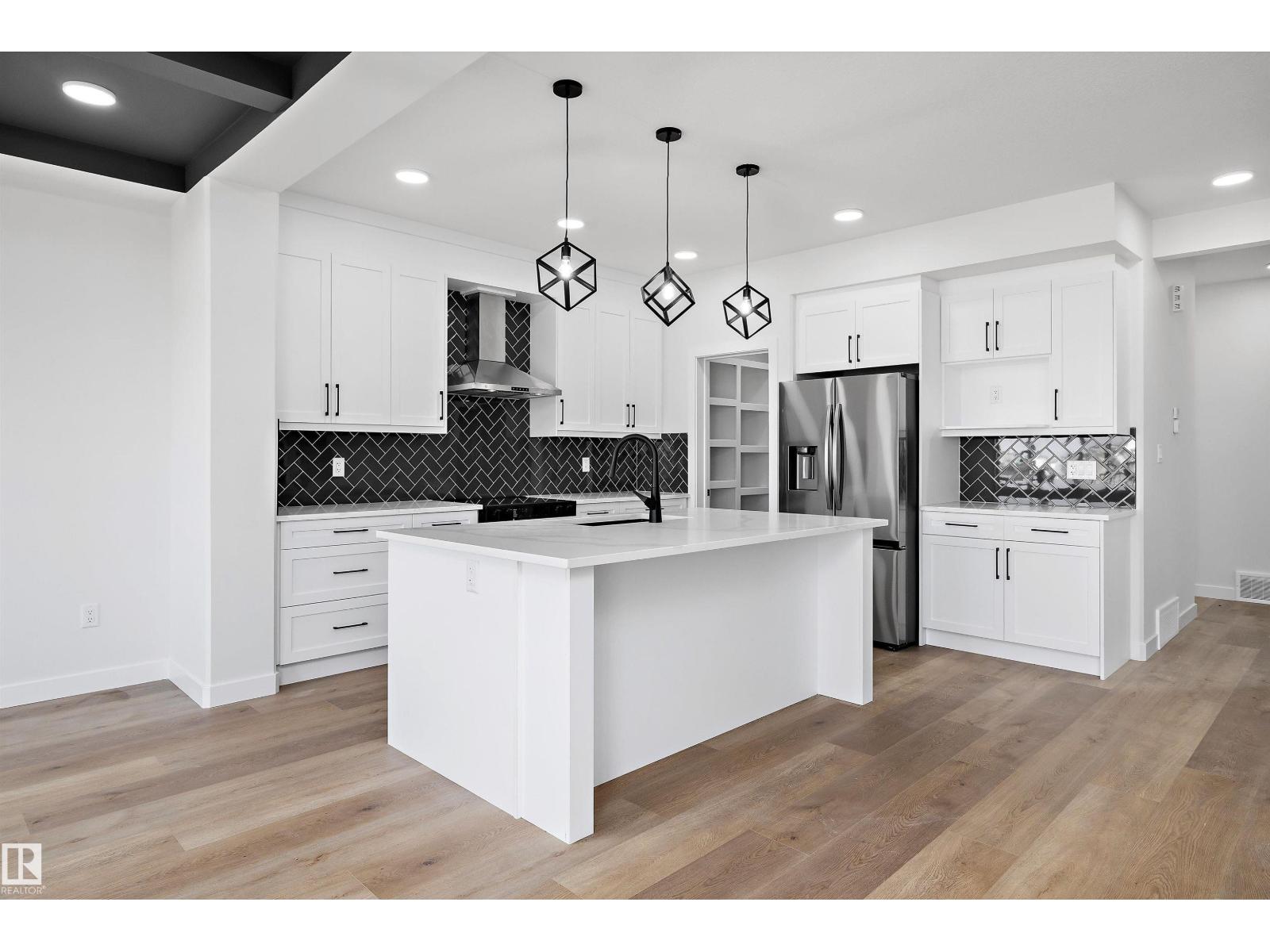 38 Cannes Cv, St. Albert, Alberta  T8T 2C6 - Photo 9 - E4471546