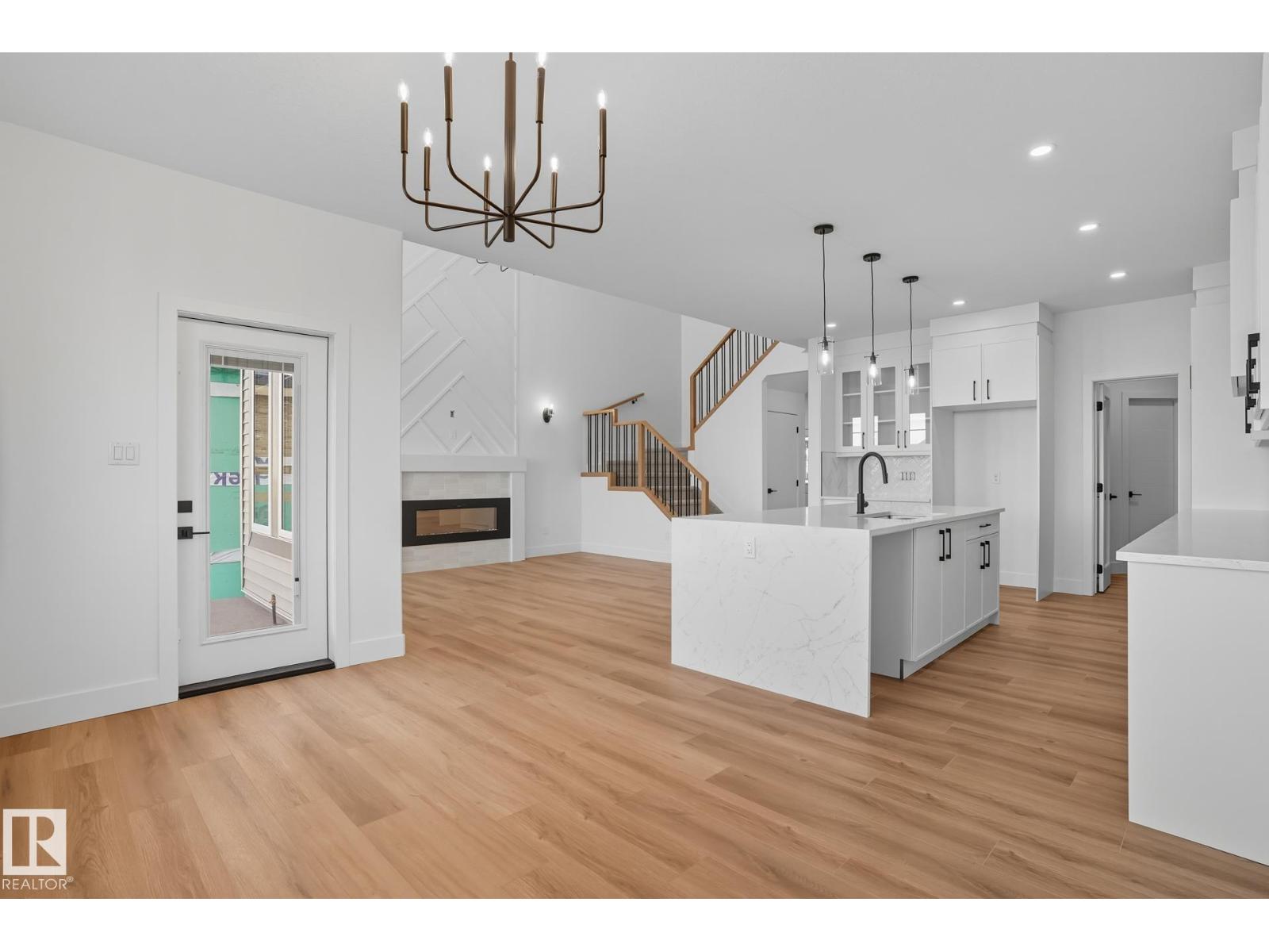 8608 181 Av Nw, Edmonton, Alberta  T5Z 0X1 - Photo 9 - E4471549