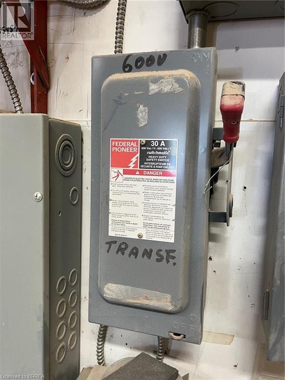 9 Meadow Lane Unit# B, Dundas, Ontario  L9H 1L1 - Photo 3 - 40800422