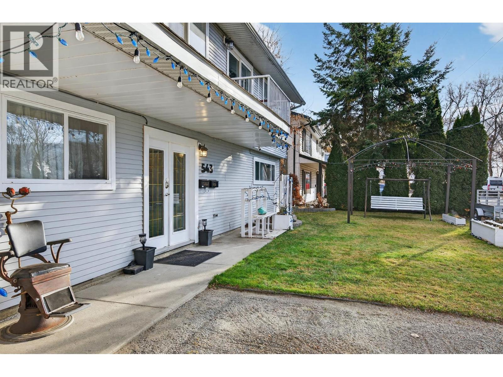 543 Desmond Street, Kamloops, British Columbia  V2B 5J9 - Photo 5 - 10374055