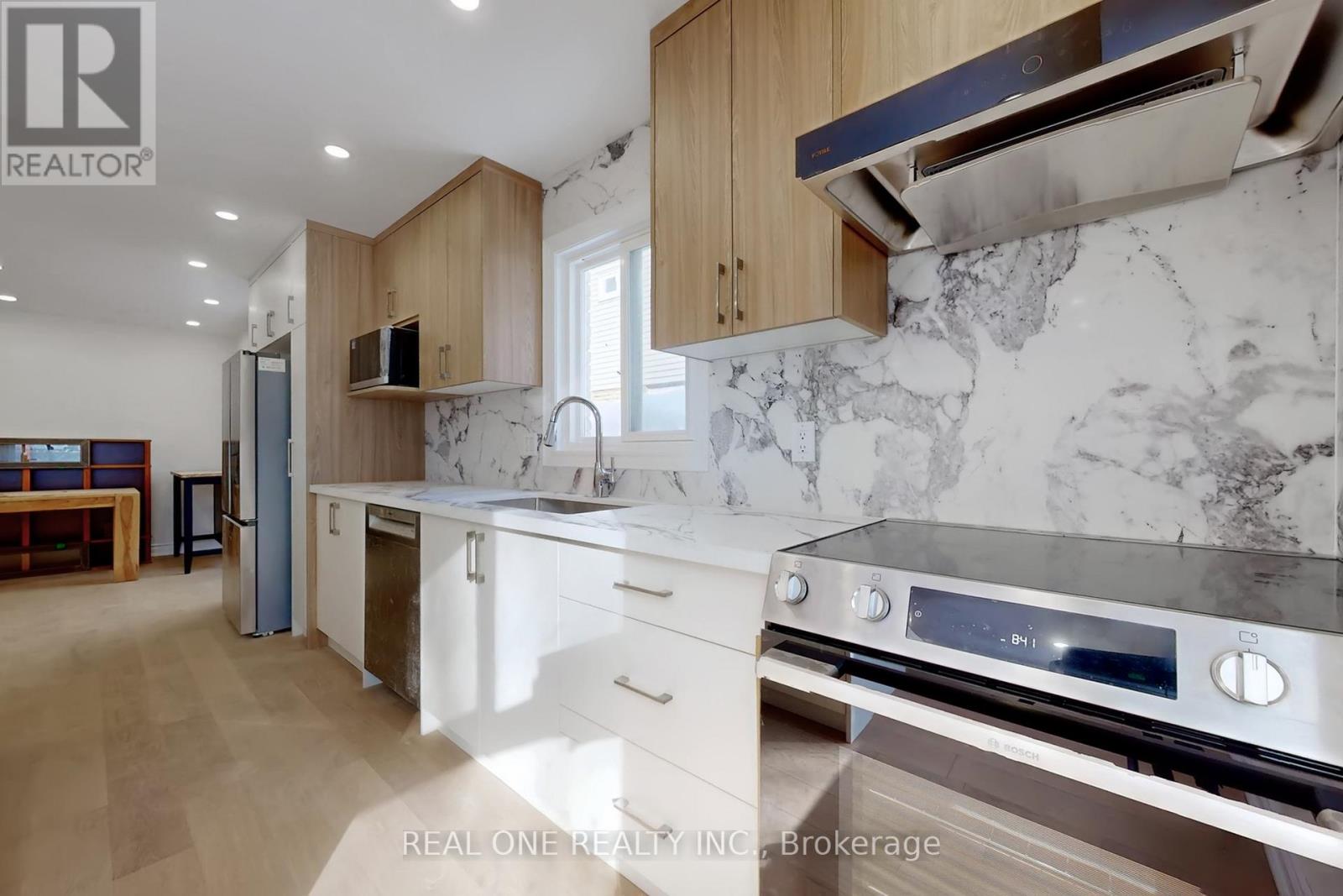 86 Breckonwood Crescent, Markham, Ontario  L3T 5E8 - Photo 12 - N12741120