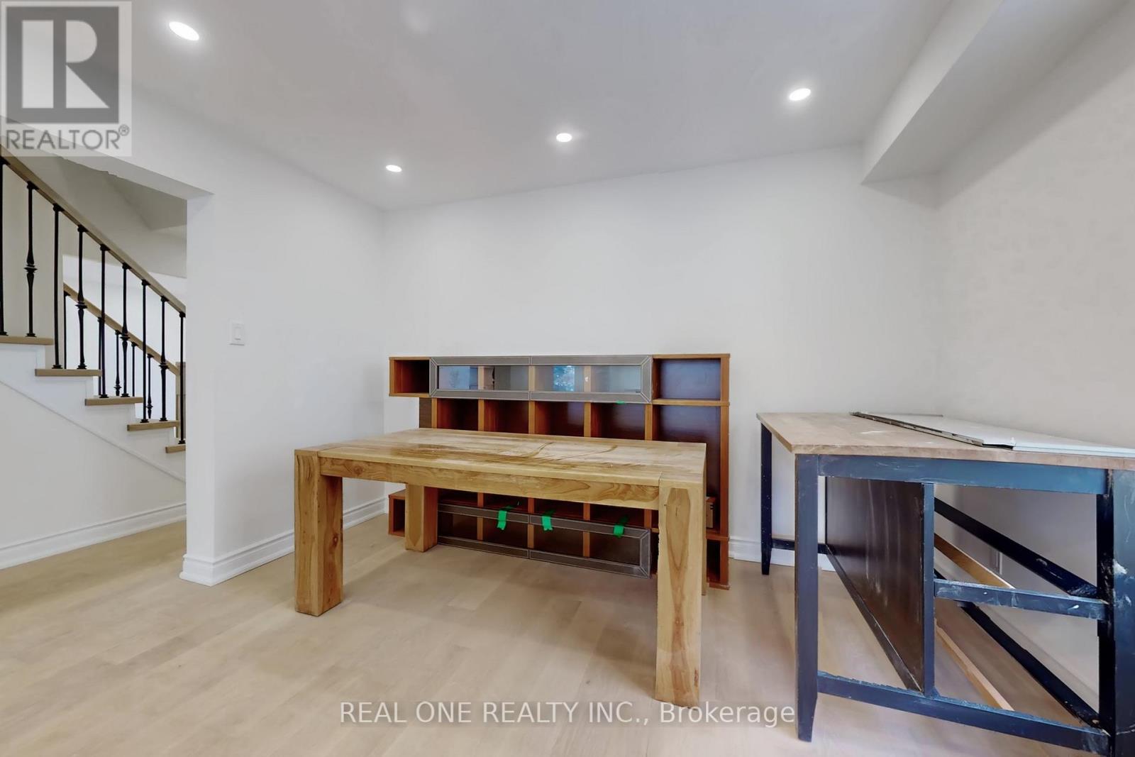 86 Breckonwood Crescent, Markham, Ontario  L3T 5E8 - Photo 13 - N12741120