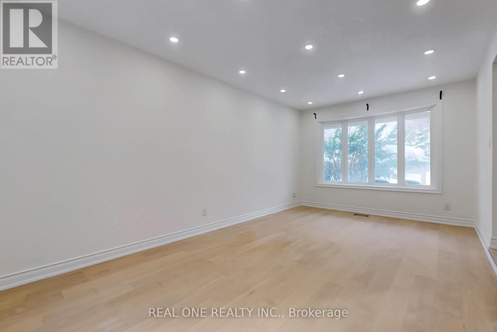 86 Breckonwood Crescent, Markham, Ontario  L3T 5E8 - Photo 5 - N12741120