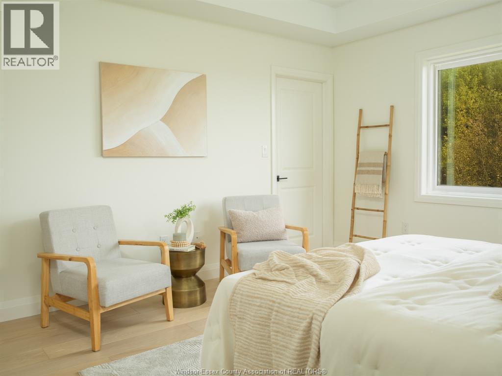 218 Mclellan Avenue, Amherstburg, Ontario  N9V 0H1 - Photo 9 - 26002178