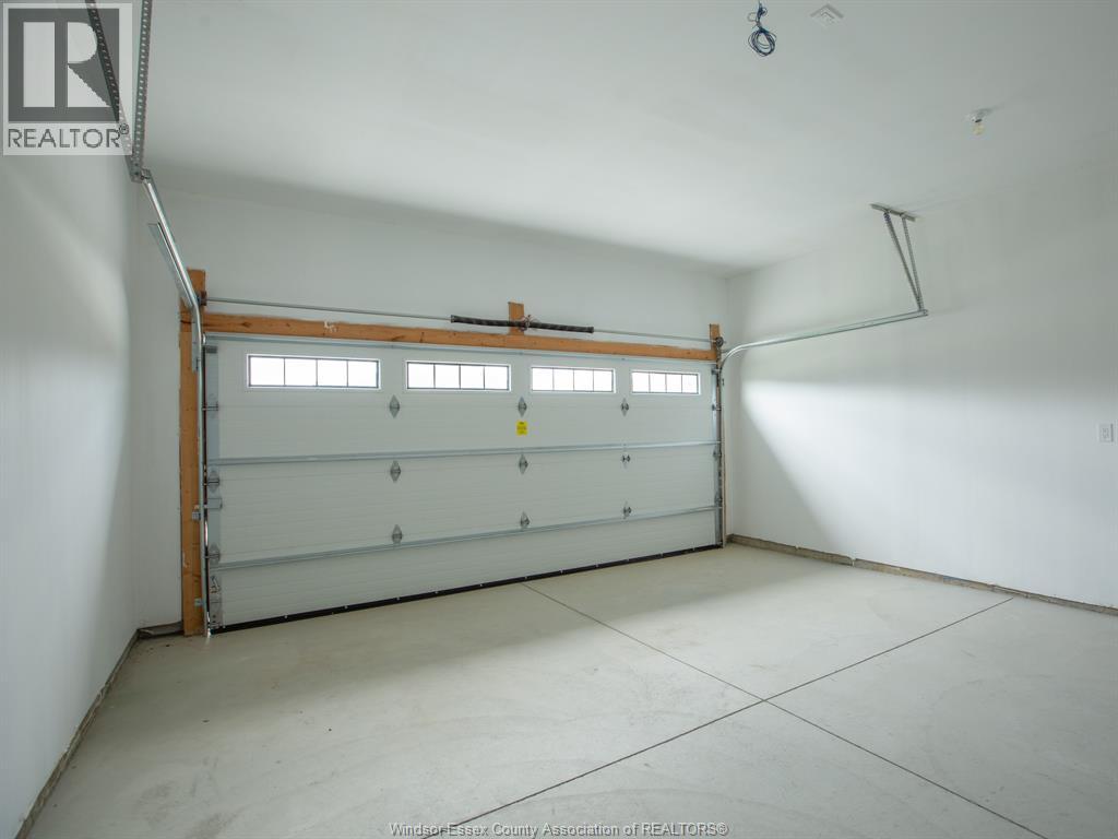 218 Mclellan Avenue, Amherstburg, Ontario  N9V 0H1 - Photo 15 - 26002178