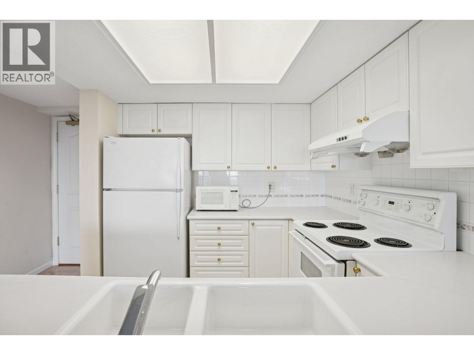 801 6080 Minoru Boulevard, Richmond, British Columbia  V6Y 4A7 - Photo 16 - R3082814