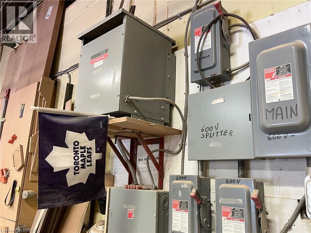 9 Meadow Lane Unit# B, Dundas, Ontario  L9H 1L1 - Photo 3 - 40801801