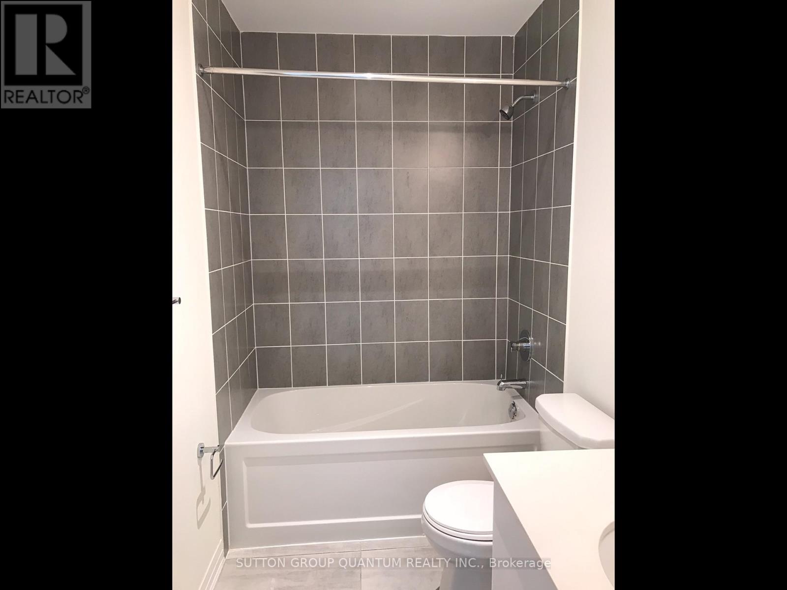 40 - 650 Atwater Avenue, Mississauga, Ontario  L5E 3K2 - Photo 10 - W12741130