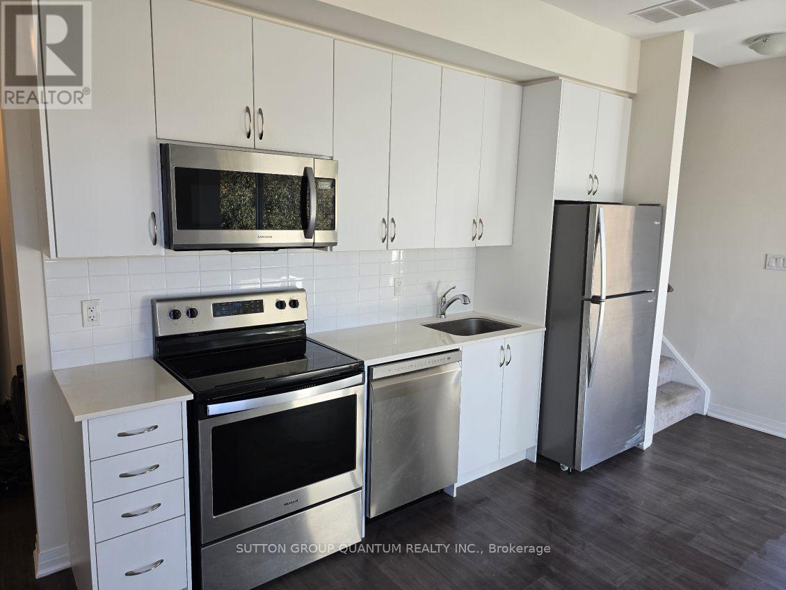 40 - 650 Atwater Avenue, Mississauga, Ontario  L5E 3K2 - Photo 2 - W12741130