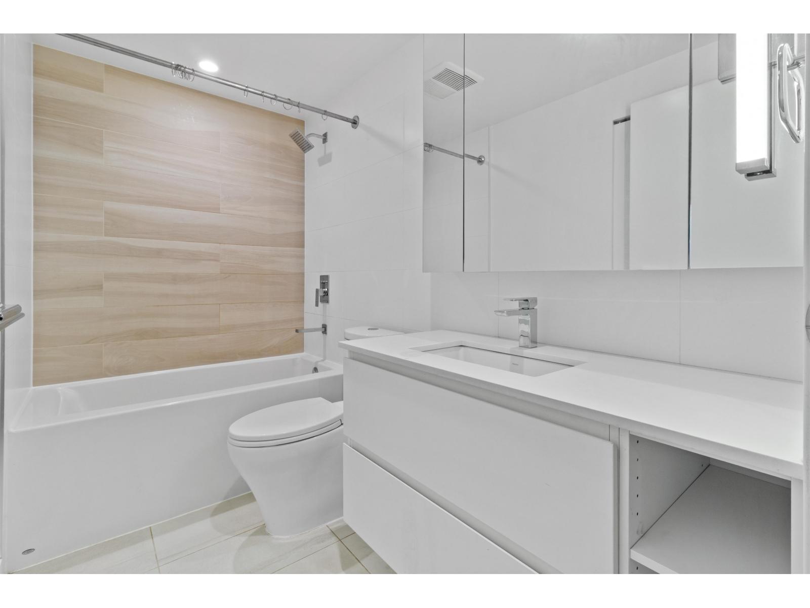 3412 13615 Fraser Highway, Surrey, British Columbia  V3T 0P7 - Photo 17 - R3083916