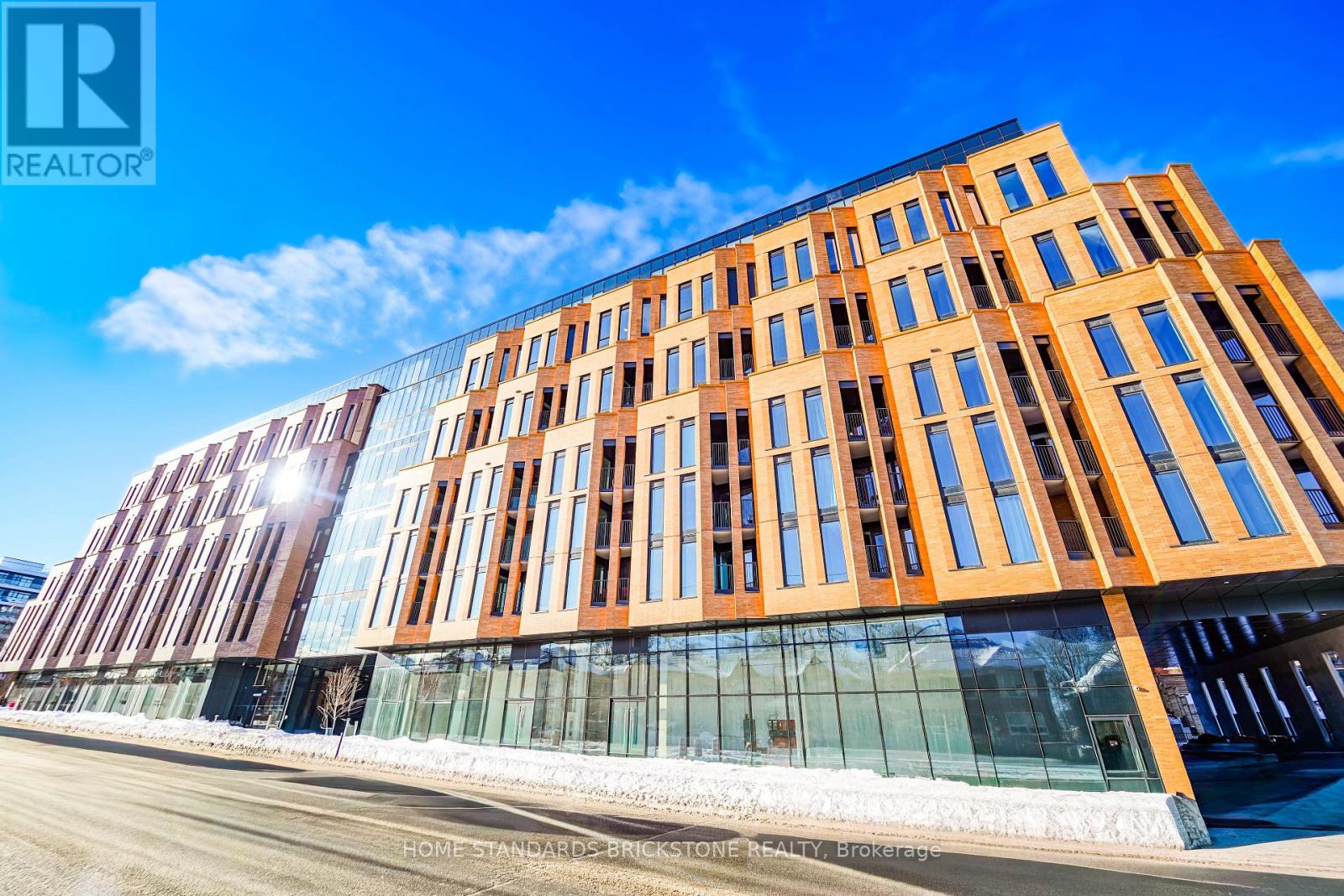 405 - 1720 Bayview Avenue, Toronto, Ontario  M4G 3C4 - Photo 2 - C12740690