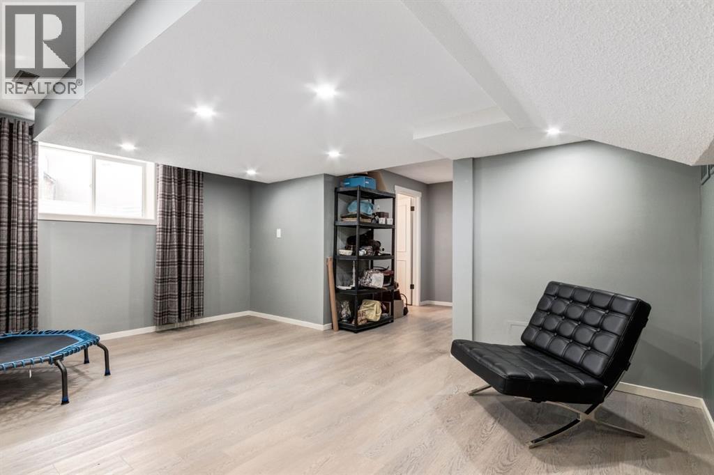 327 Millview Place Sw, Calgary, Alberta  T2Y 2X6 - Photo 30 - A2282738